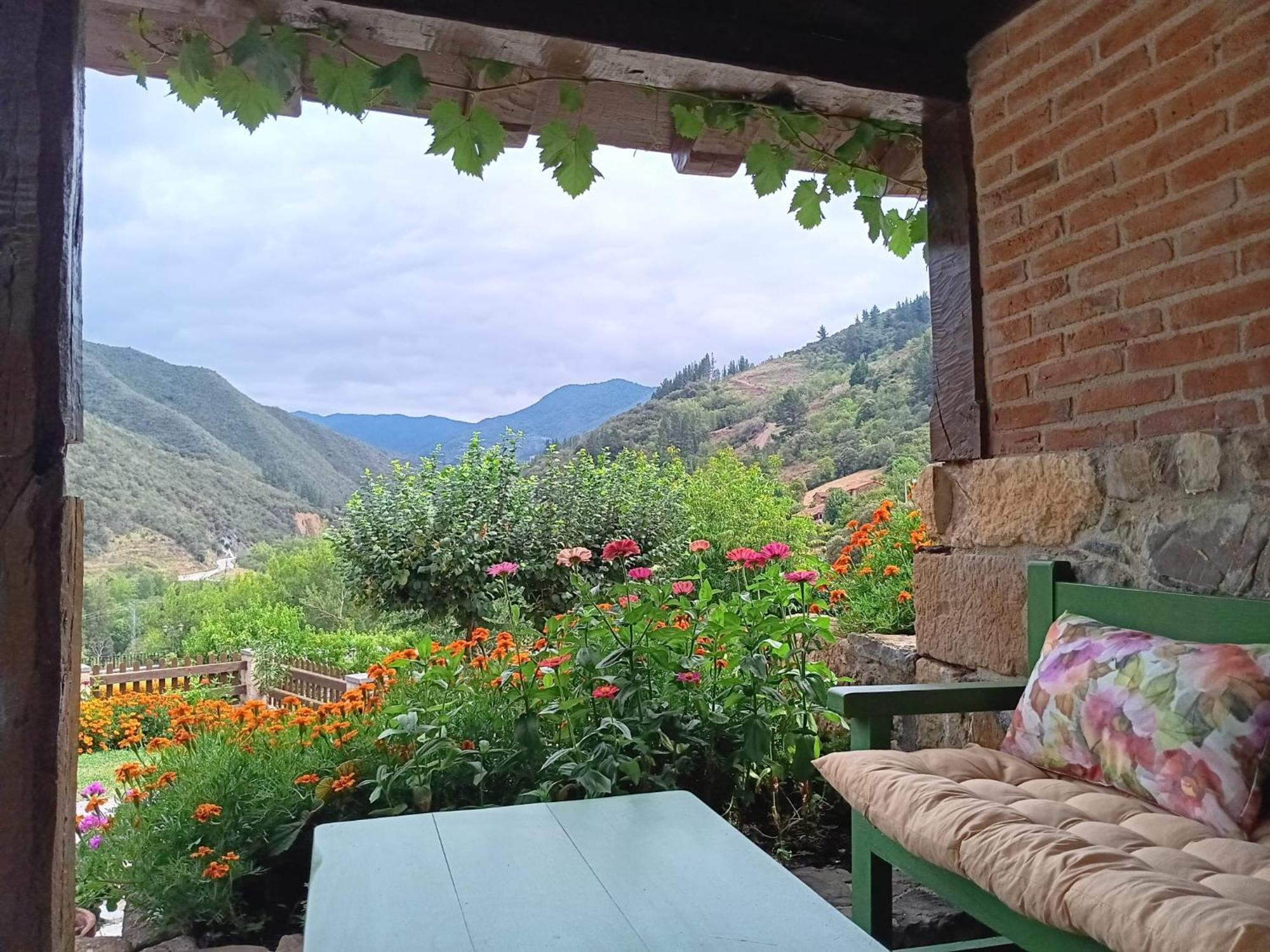 Apartamentos Calm & Nature - Adults Only Cabezón de Liébana Esterno foto