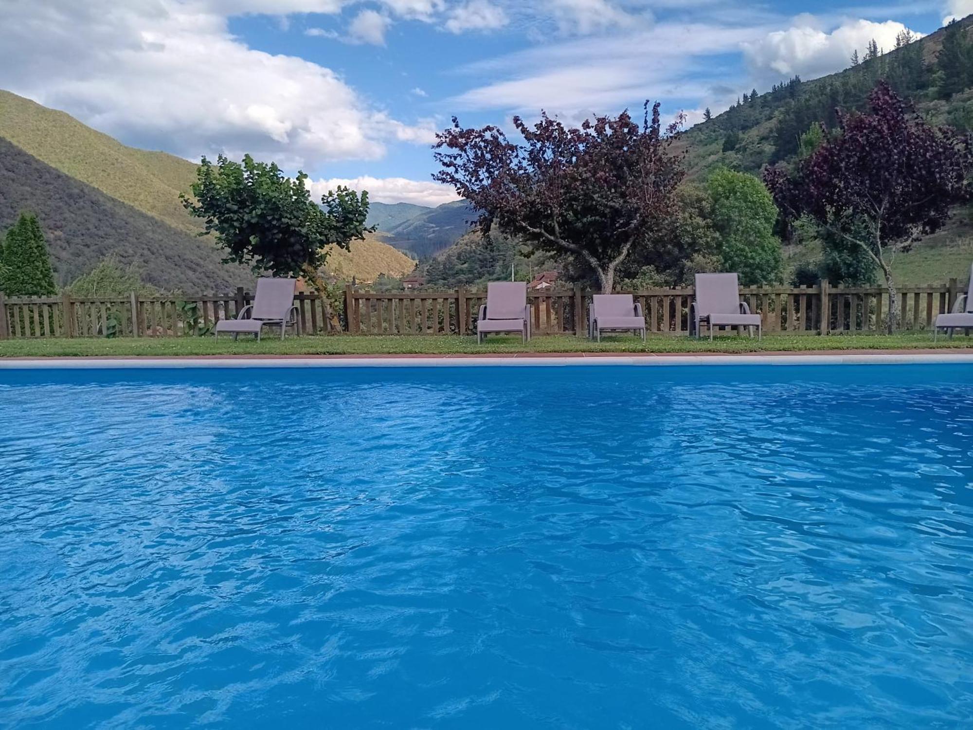Apartamentos Calm & Nature - Adults Only Cabezón de Liébana Esterno foto